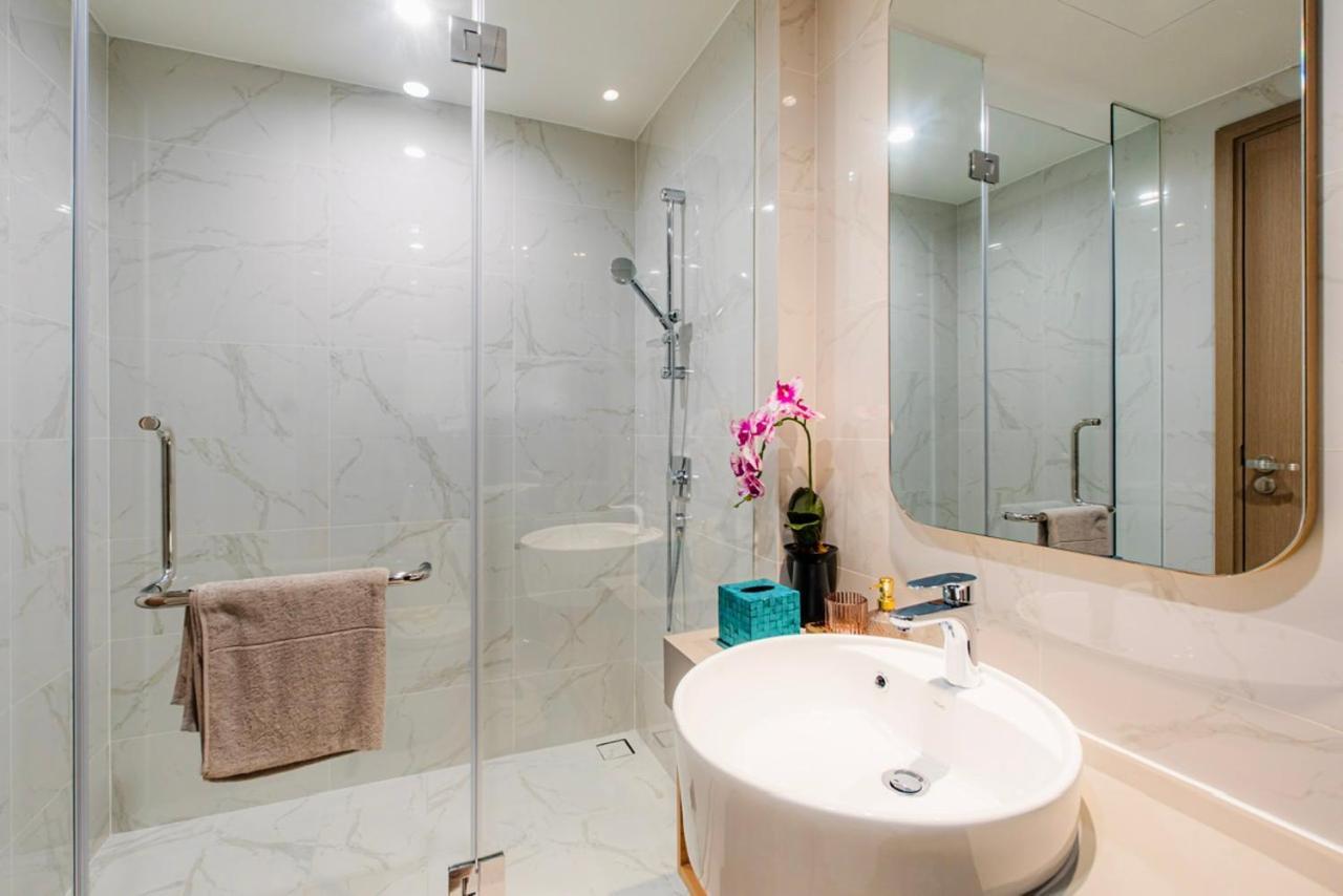 Zenity Luxury Apartment In District 1 Since 2024 Ho Si Minh-város Kültér fotó
